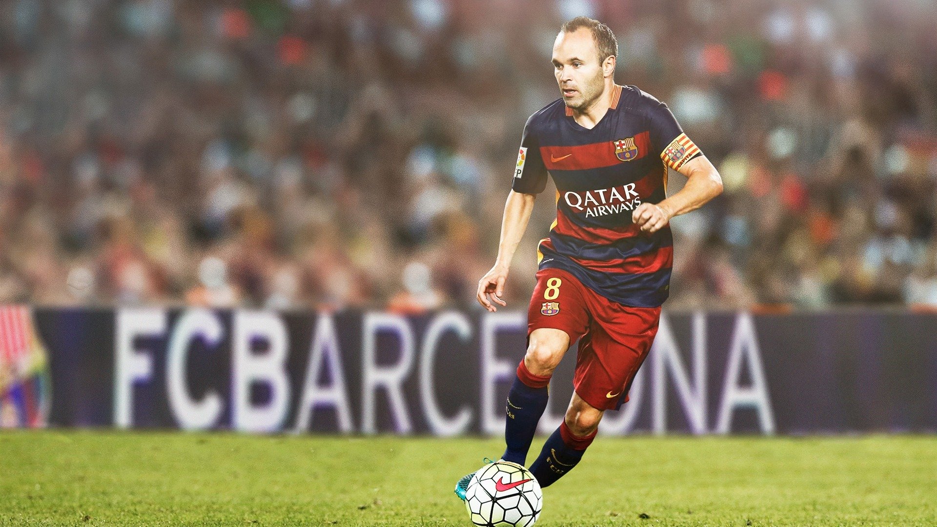 女足队员专项训练侧重小范围控球和传导能力，女足 训练